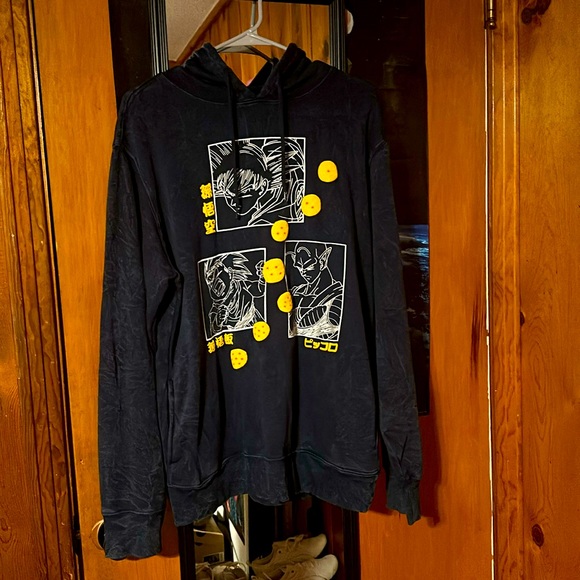 Never used sweater, material is soft and breathable! - Picture 1 of 5